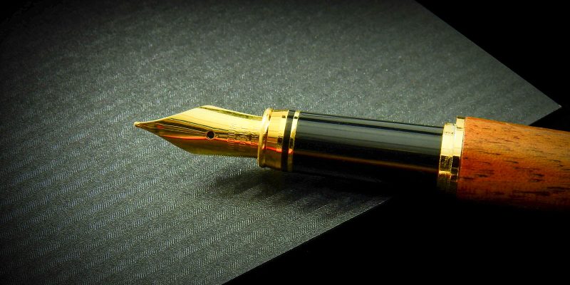 Gold Fountain Pen