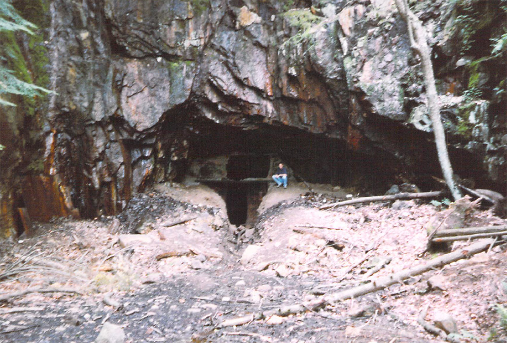 Secret Hidden Satan Caves Entrance, Brewster, Croton Falls, New York