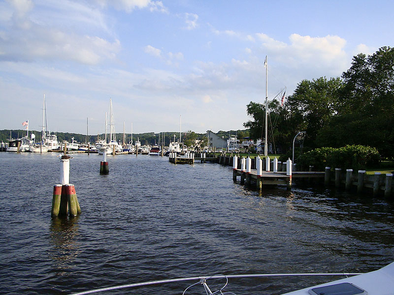 Docks & Boats on Connecticut River