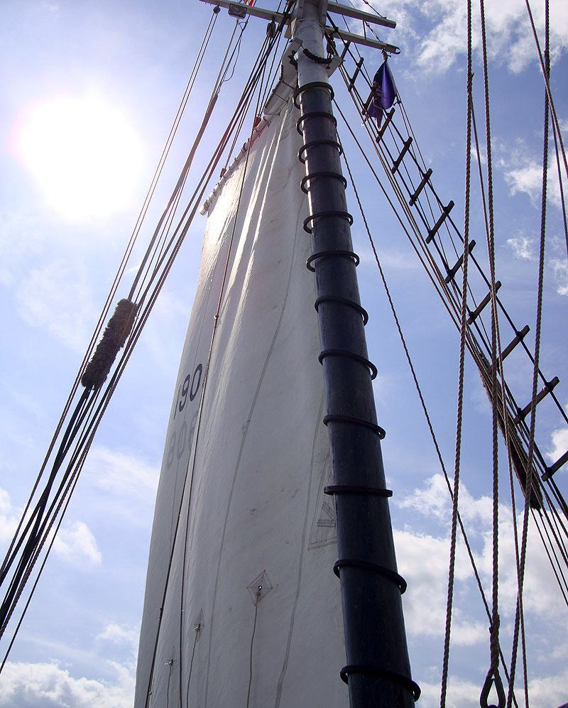 Schooner Sails & Mast