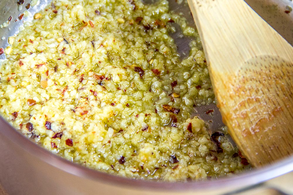 Simmering Garlic, Pepper, & Olive Oil