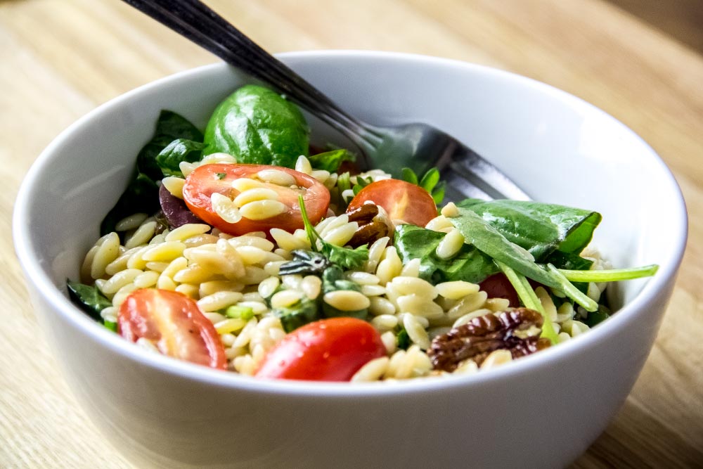Orzo Salad with Tomatoes, Basil and Olives