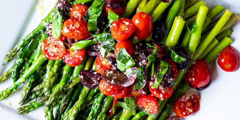 Pan-Roasted Asparagus, Tomatoes, & Olives Recipe